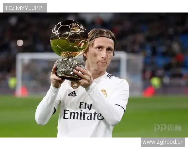 以数据全面对比评析莫德里奇本赛季与历史对手争夺金球奖实力可行性与挑战 以数据全面对比评析莫德里奇本赛季与历史对手争夺金球奖实力可行性与挑战