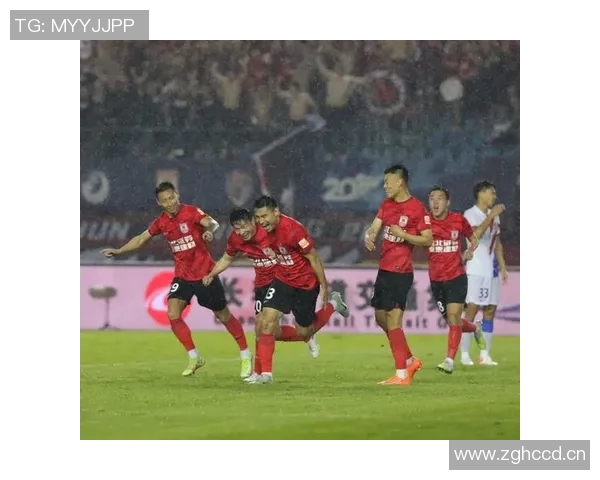 拜仁俱乐部惊爆绯闻传闻球队高层与明星私下互动引热议