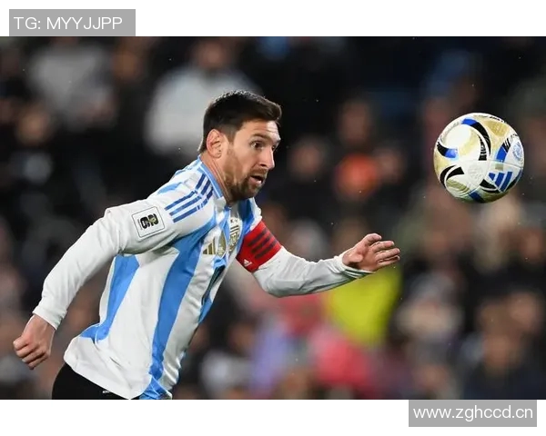 世界杯预选赛现场矛盾激化球队球员与主教练当众爆发激烈冲突 世界杯预选赛现场矛盾激化球队球员与主教练当众爆发激烈冲突